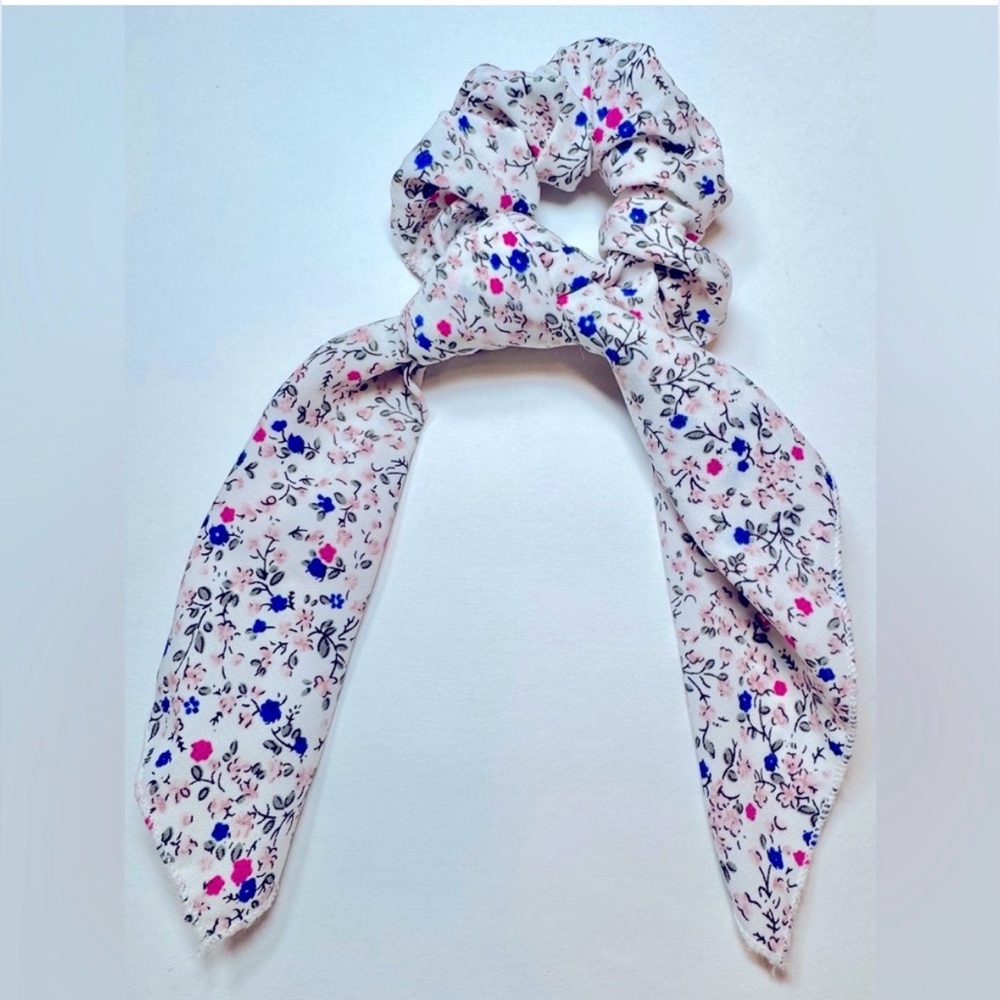 Lot of 7 Scarf Hair Scrunchies #1605 - Picture 5 of 12